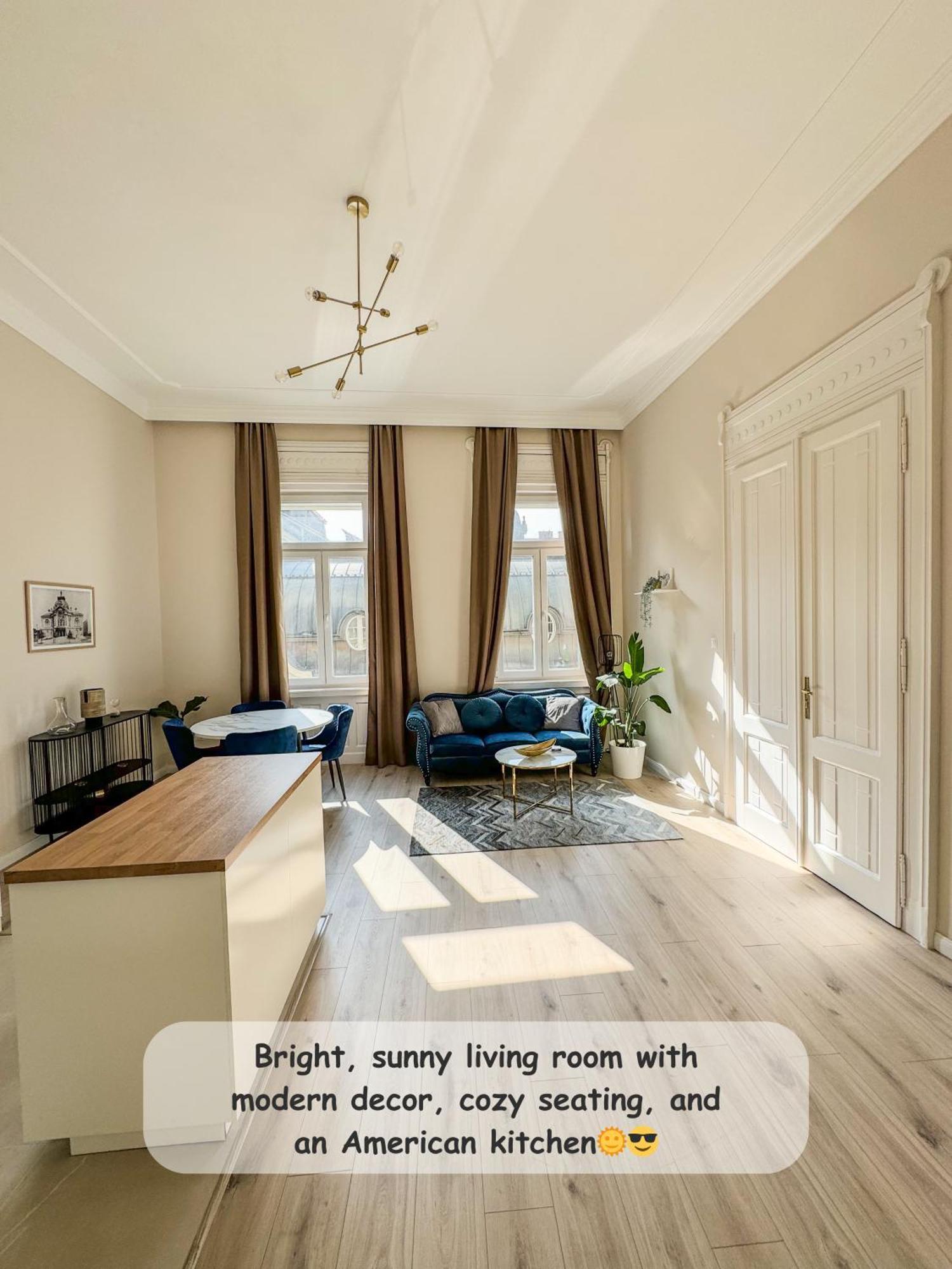 Apartment Luxury Paris Style In Heart Of