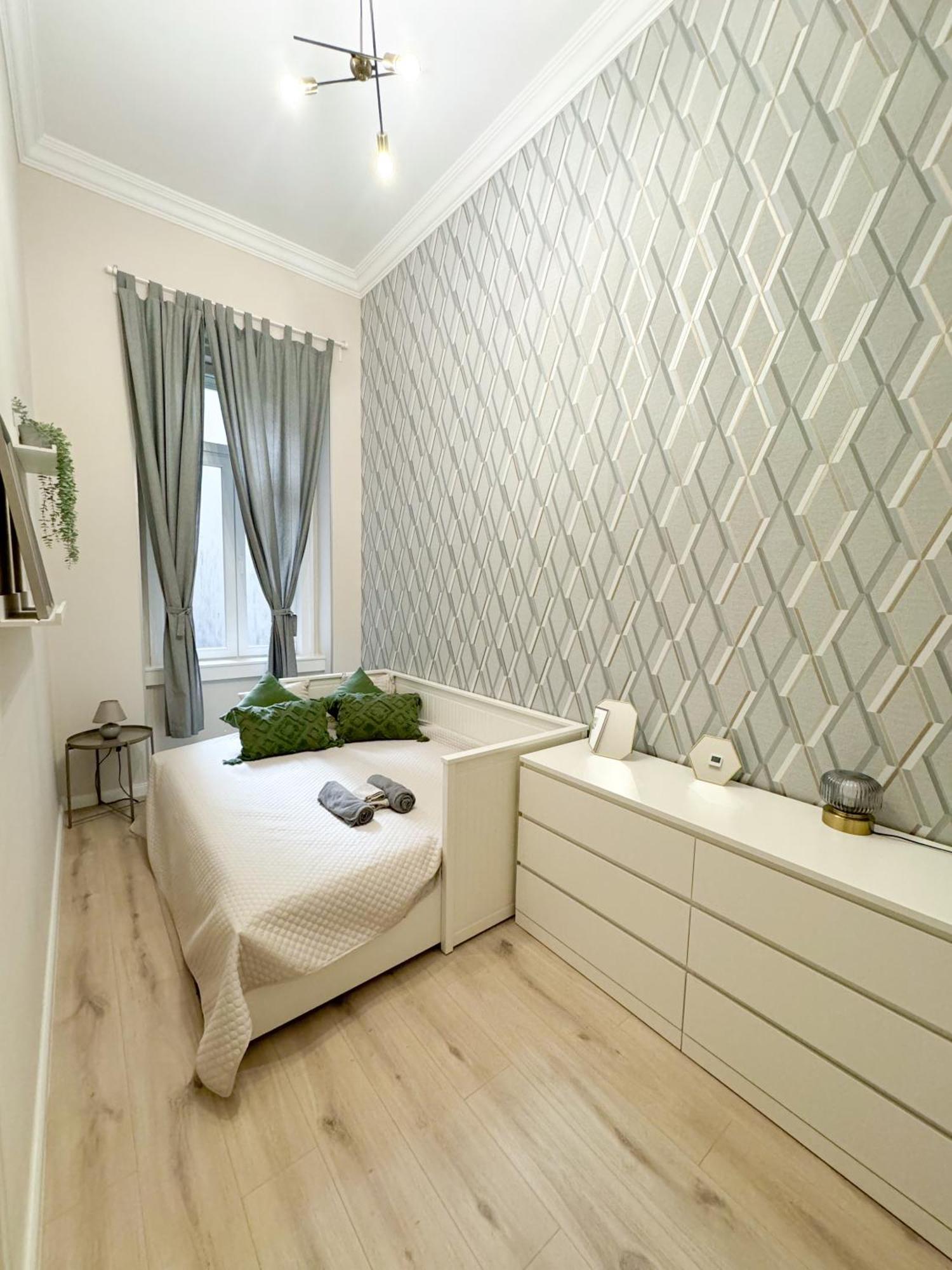 Luxury Paris Style In Heart Of Apartment *